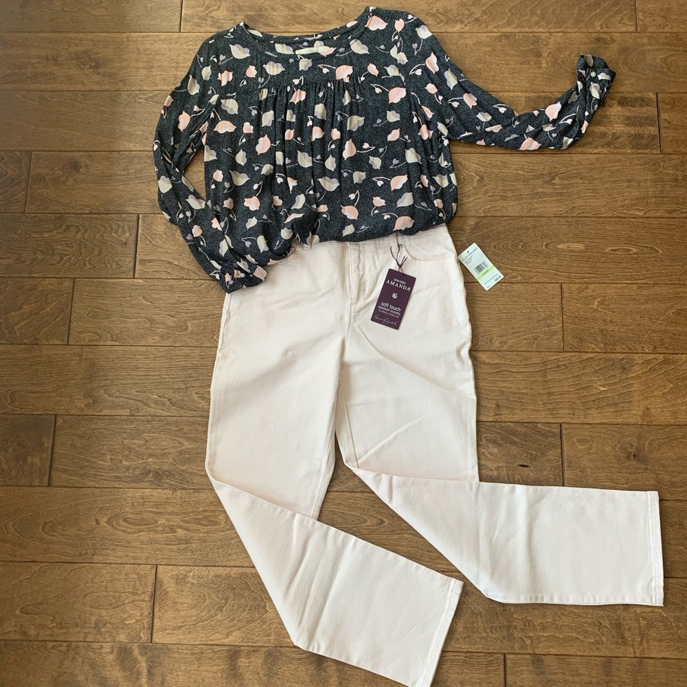 Loft long sleeve blouse • Size Medium Petite • Great Condition